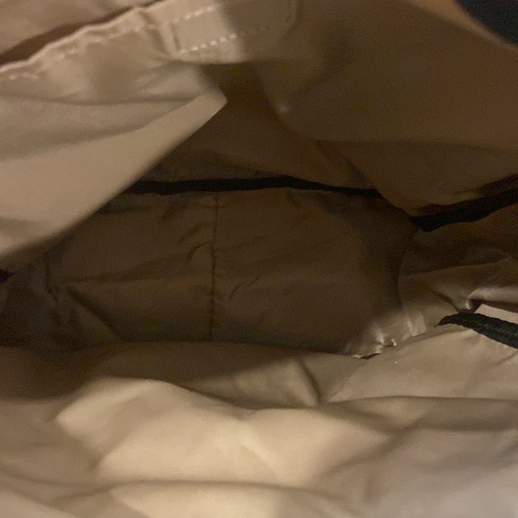 Timberland Brown Laptop Bag with Durable Fabric and Zipper Closure - Picture 12 of 12